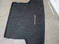 Продам коврик в багажник и в салон для Toyota PriusV