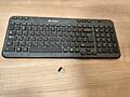 Продается беспроводная клавиатура - вот такой шрифт в комплекте не