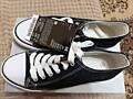 Продам кеды новые