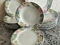 Посуда столовая разная, недорого. ввиду отъезда в отличном состоянии