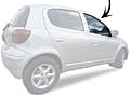 Продам новое боковое переднее стекло справа на Toyota Yaris