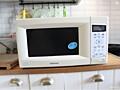 Продам микроволновую печь Samsung CE 2638 NR