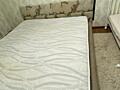 Продам двуспальную кровать с матрасом.