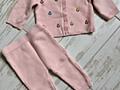 Продам стильный костюмчик для модниц