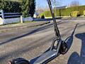 Продам электросамокат NAVEE