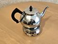 Продам отличный чайник с подставкой для свечки, чтобы подогревался чайник