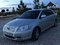 Toyota Avensis 1,8 бензин-газ