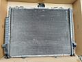 Радиатор охлаждения Mercedes-Benz W210 E270 CDI (АКПП)
