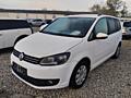 Volkswagen Touran 1.6 TDI 2011год