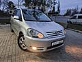 Продам Toyota Avensis Verso 2002 г