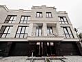 Se oferă  spre chirie un townhouse spațios și modern, ...