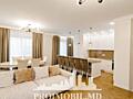 Vă propunem spre vânzare acest apartament cu4 camere+ living,sect. ...