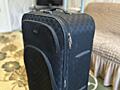 Продам чемодан 