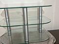 Стеклянный столик-тумба, 3 яруса, перегородки между ярусами надежные,
