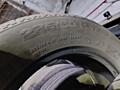 Продам резину 235/60R17 зима