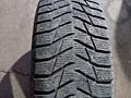 Продам комплект зимних шин 235/70/16