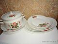 Продается посуда из чешского сервиза: супница, блюда диаметром 30 см