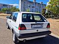 Volkswagen Golf 2
