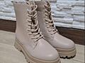 Продам женские ботинки