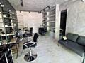Продам фасадный салон красоты на Ак. Королёва