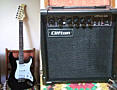 Электрогитара новая, чехол + комбик