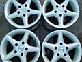 Продам комплект литых дисков R 15 5/120.