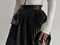 Плиссированная юбочка из экокожи, новая