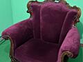 Кресло в королевском стиле