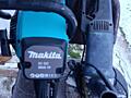 Продам бензопилу makita новая в комплекте