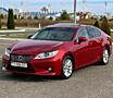 Lexus ES 300h 2012 год 2.5 гибрид