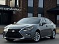 LEXUS ES 300h 2015 год (рестайлинг)