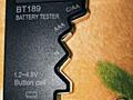 Продаю Цифровой тестер батареек черный