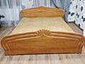 Продам двуспальную кровать.