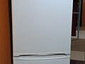 Продам двухкамерный холодильник INDESIT