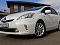 Toyota Prius V 2012, бензин, хорошая комплектация. Торг уместен