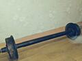 Штанга около 40 кг, гиря пудовая.