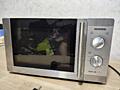 Продам отличную немецкую микроволновку с грилем, цена 1500 руб.