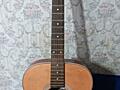продам акустическую гитару