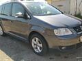 VW Touran (комплектация Highline) - 4600$