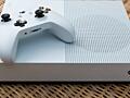Продам Xbox one S 1T