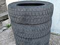 Продам 4 зимние шины на докат 235 / 60 R 18.