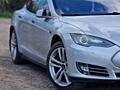 Tesla Model S 85 (2013) — Бесплатные путешествия и драйв!
