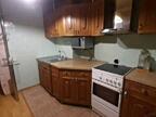 Продается просторная 4-х комнатная квартира в 16-этажном доме в самом 