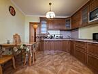 Продається простора 3-кімнатна квартира у Деснянському районі міста ..