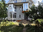 Продам трехэтажный дом 280 кв. м., Ленпоселок.