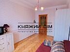 Квартира розташована в житловому фонді 80-90-х років. Будинок має ...