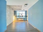 Продам 3 х комнатную квартиру. Видовая. Улица Драгомирова, 17. Жилой .
