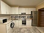Двокімнатна квартира. Ревуцького 54. Площа 67 м кв. 7 поверх з 25 . ..