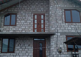 Usi, ferestre din PVC si ALUMINIU. FASADE.